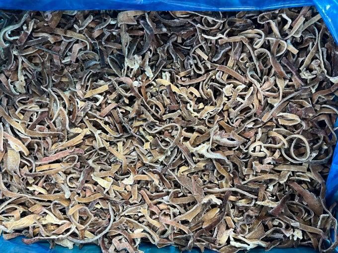 Sinocharm Neue Saison BRC-zertifizierte W 4-6 mm Frische Tiefk&uuml;hl-Pilze IQF Black Fungus Streifen 2